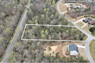 240 Woodmont Drive, Cornelia, GA 30531 - Photo 7