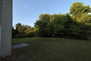 1020 Capstone Ct, Suwanee, GA 30024 - Photo 3