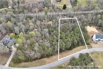 434 Beachwood Drive, Cornelia, GA 30531 - Photo 5