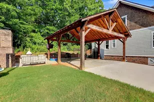 435 Walton St, Monroe, GA 30655 - Photo 3