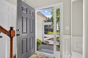 129 Hidden Lake Cir, Canton, GA 30114 - Photo 3