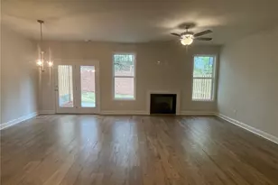 5122 Hillington Wy, Sugar Hill, GA 30518 - Photo 3