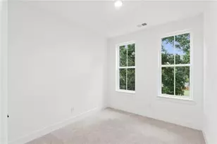 650 Memphis Dr, Scottdale, GA 30079 - Photo 17