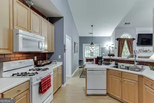 1258 Rocky Branch Tr, Lawrenceville, GA 30043 - Photo 5