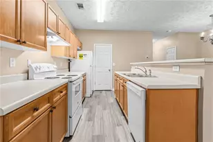 4932 Vireo Dr, Flowery Branch, GA 30542 - Photo 11