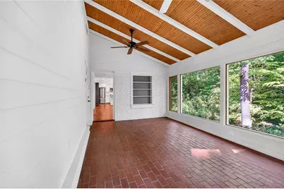 2070 Clay Drive NE, Sandy Springs, GA 30350 - Photo 7
