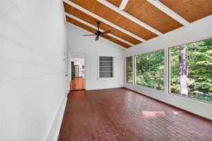 2070 Clay Dr NE, Sandy Springs, GA 30350 - Photo 7