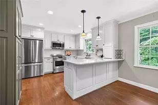 2070 Clay Dr NE, Sandy Springs, GA 30350 - Photo 15
