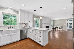 2070 Clay Dr NE, Sandy Springs, GA 30350 - Photo 19