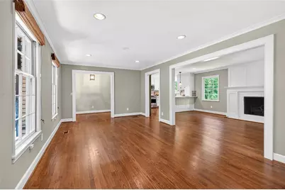 2070 Clay Drive NE, Sandy Springs, GA 30350 - Photo 13