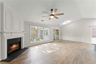 11850 Carriage Park Ln, Duluth, GA 30097 - Photo 9