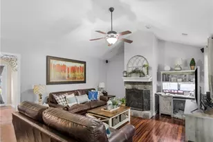 305 Annie Ln, Locust Grove, GA 30248 - Photo 5