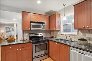 99 Bates Ave NE, Atlanta, GA 30317 - Photo 9