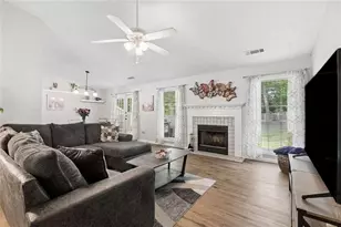 2423 Cheyenne Ln, Lawrenceville, GA 30044 - Photo 5