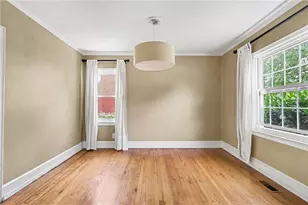 2531 Batavia St, East Point, GA 30344 - Photo 9
