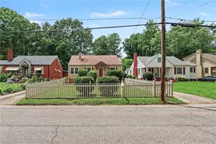 2531 Batavia St, East Point, GA 30344 - Photo 3