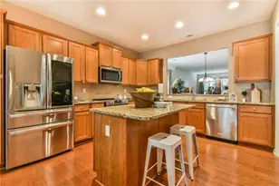 6407 Autumn Crest Ln, Hoschton, GA 30548 - Photo 9