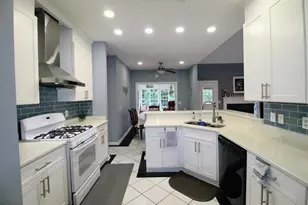 2500 Thornecreek Dr, Douglasville, GA 30135 - Photo 5