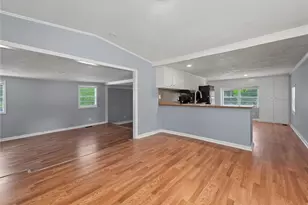 3542 Shoreland Dr, Buford, GA 30518 - Photo 3