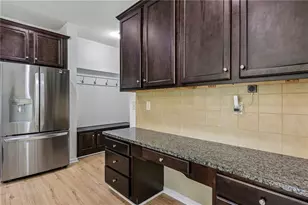 704 Pineglen Dr, Acworth, GA 30102 - Photo 9