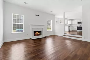 2740 S Hills, Riverdale, GA 30296 - Photo 3