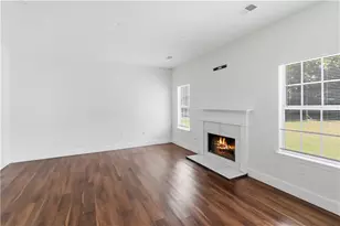 2740 S Hills, Riverdale, GA 30296 - Photo 9