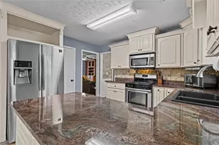 1480 Bramlett Forest Trail, Lawrenceville, GA 30045 - Photo 17