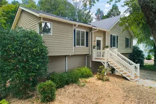4886 Raven Way NE, Marietta, GA 30066 - Photo 3