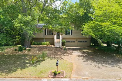 4886 Raven Way NE, Marietta, GA 30066 - Photo 1
