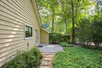 1955 Hitching Post Lane, Marietta, GA 30068 - Photo 39