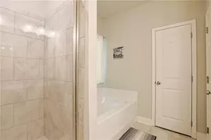 20 Hawthorn Ln, Covington, GA 30014 - Photo 23
