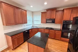 685 Jefferson Pl, Cumming, GA 30040 - Photo 9