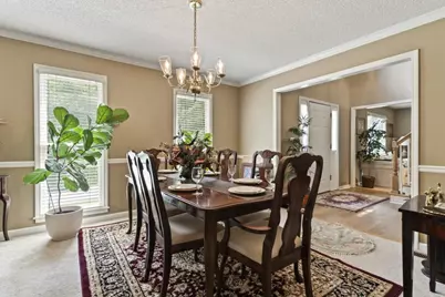 1202 Commonwealth Avenue SW, Marietta, GA 30064 - Photo 5
