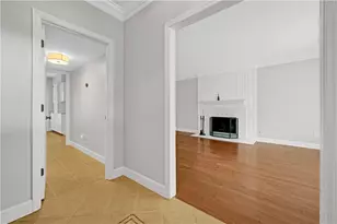 10 Plantation Dr NE, Atlanta, GA 30324 - Photo 7
