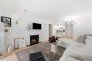 24311 Plantation Dr NE, Atlanta, GA 30324 - Photo 17