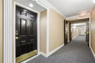 24311 Plantation Dr NE, Atlanta, GA 30324 - Photo 5