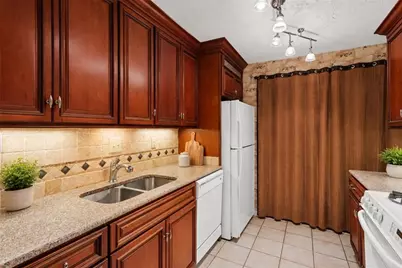 407 Natchez Trace, Atlanta, GA 30350 - Photo 5