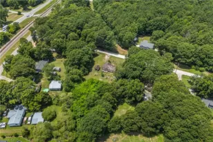 19 Pressley Rd, Winder, GA 30680 - Photo 17