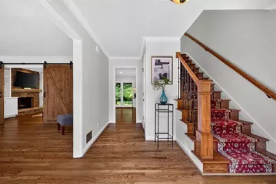 445 Cove Drive NE, Marietta, GA 30067 - Photo 3