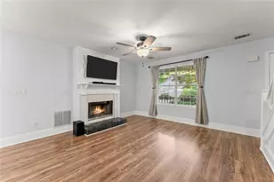 1570 Williams Cir, Cumming, GA 30041 - Photo 11