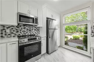 1009 Riverbend Club Dr SE, Atlanta, GA 30339 - Photo 15