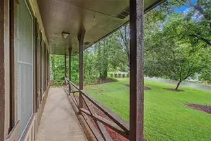 2985 Fredrick Dr, Marietta, GA 30062 - Photo 7
