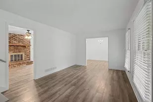 2985 Fredrick Dr, Marietta, GA 30062 - Photo 9