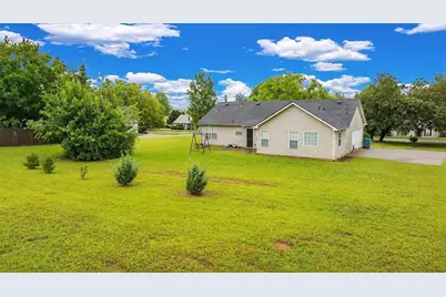 318 Harris Avenue, Locust Grove, GA 30248 - Photo 23