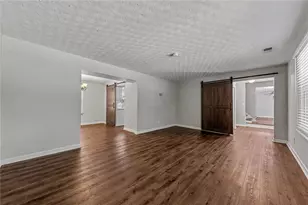 2570 Johnston Rd NW, Kennesaw, GA 30152 - Photo 17