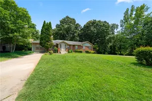 2205 Loring Ct, Decatur, GA 30032 - Photo 5