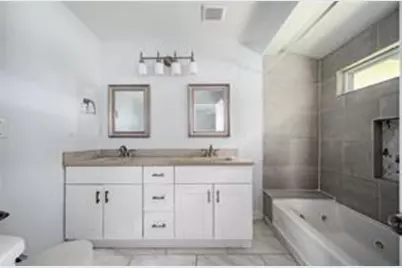 1322 Gus Thornhill Jr Drive, Atlanta, GA 30344 - Photo 17