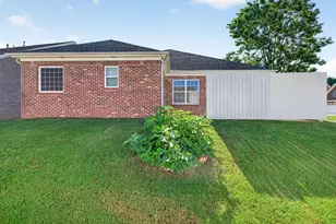 1237 Laurelwood Ln, Lawrenceville, GA 30045 - Photo 43
