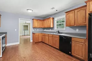 84 Hidden Lakes Ct, Newnan, GA 30263 - Photo 3