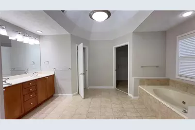 2016 Jameson Circle, Lawrenceville, GA 30043 - Photo 11